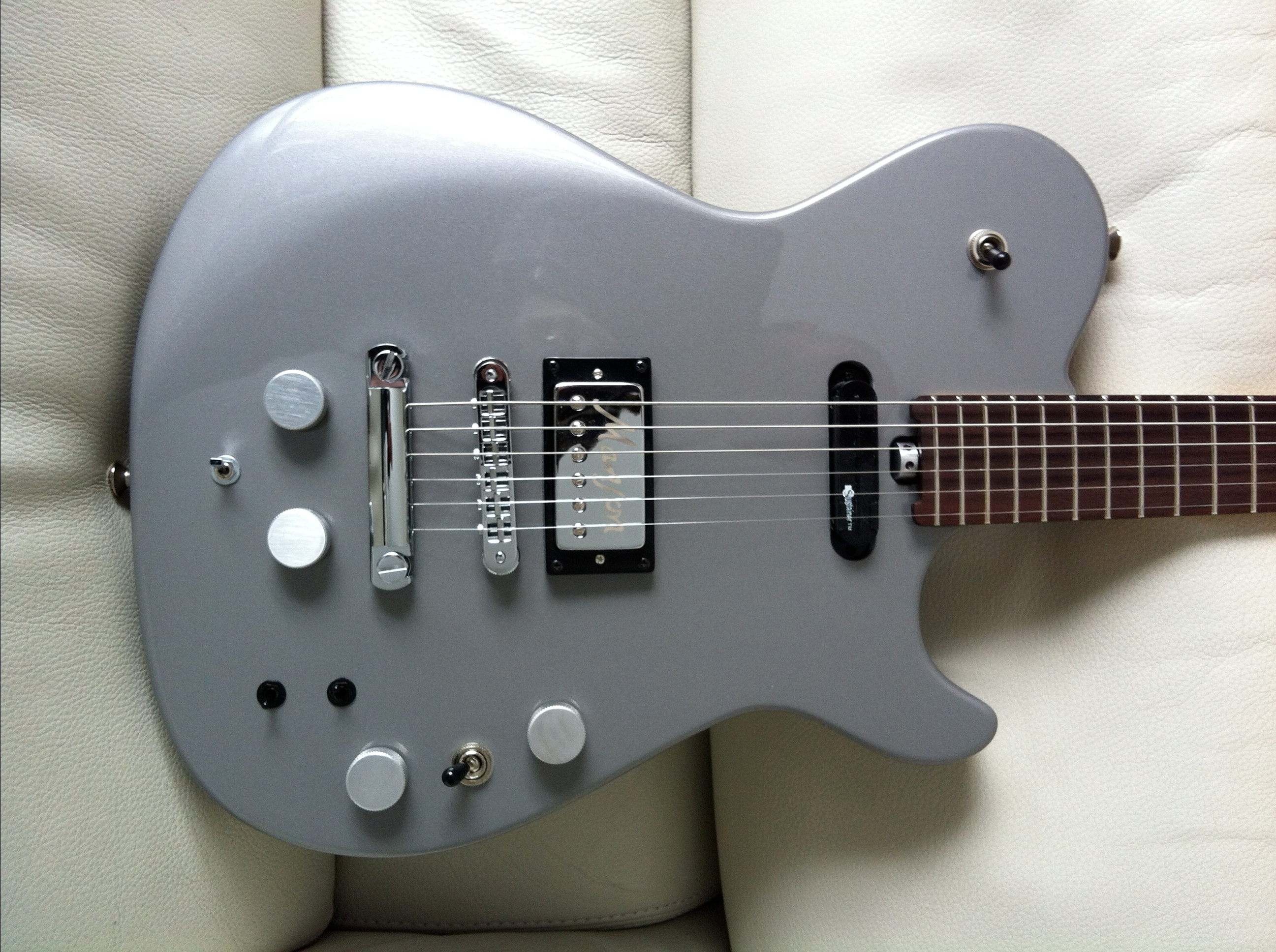 Manson MA-2 Custom specification order with Sustainiac, Fuzz